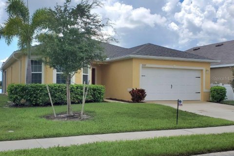 Villa ou maison à louer à Punta Gorda, Floride: 3 chambres, 162.02 m2 № 1340804 - photo 1