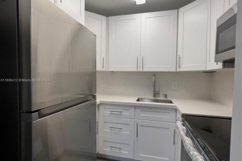 Condominio en venta en Miami, Florida, 1 dormitorio, 47.01 m2 № 1227249 - foto 4