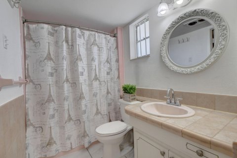 Condo in Deerfield Beach, Florida, 1 bedroom  № 1075727 - photo 21