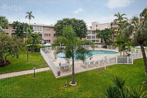 Copropriété à vendre à Lauderdale-by-the-Sea, Floride: 1 chambre, 66.43 m2 № 1075729 - photo 24
