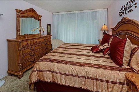 Купить кондоминиум в Лодердейл-бай-те-Си, Флорида 1 спальня, 66.43м2, № 1075729 - фото 8