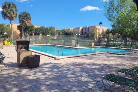 Condominio en venta en Miami, Florida, 2 dormitorios № 1042845 - foto 12