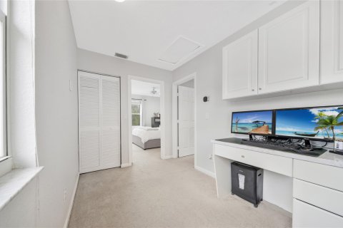 Casa en venta en Coconut Creek, Florida, 3 dormitorios, 167.97 m2 № 1060328 - foto 15