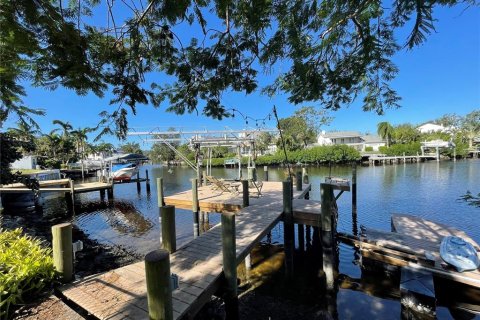 Casa en venta en Tampa, Florida, 4 dormitorios, 222.41 m2 № 1410280 - foto 7