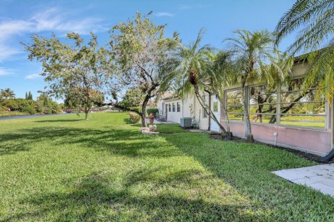 Villa ou maison à vendre à Royal Palm Beach, Floride: 2 chambres, 120.31 m2 № 1044178 - photo 16
