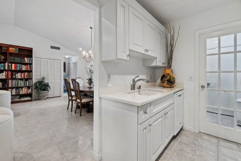 Casa en venta en Royal Palm Beach, Florida, 2 dormitorios, 120.31 m2 № 1044139 - foto 18