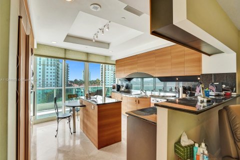 Condominio en venta en Aventura, Florida, 2 dormitorios, 222.97 m2 № 1054328 - foto 13