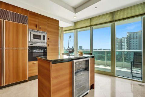 Copropriété à vendre à Aventura, Floride: 2 chambres, 222.97 m2 № 1054328 - photo 16