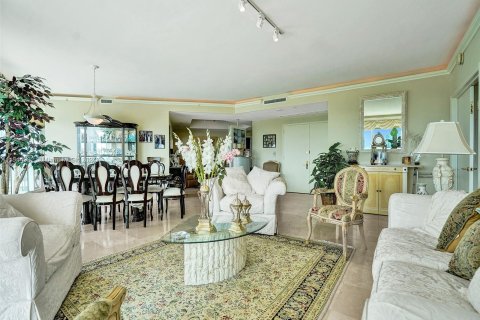 Copropriété à vendre à Aventura, Floride: 2 chambres, 222.97 m2 № 1054328 - photo 6