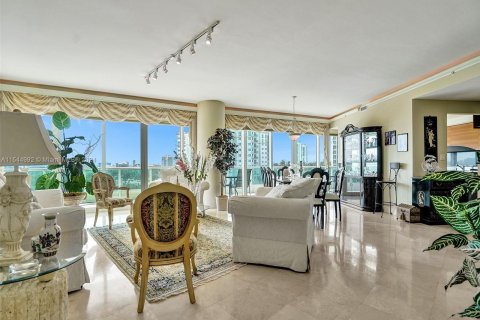 Copropriété à vendre à Aventura, Floride: 2 chambres, 222.97 m2 № 1054328 - photo 5