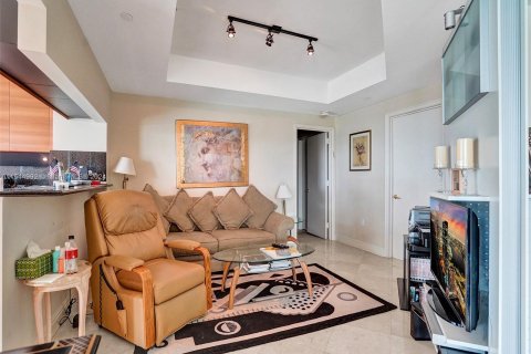 Condo in Aventura, Florida, 2 bedrooms  № 1054328 - photo 11