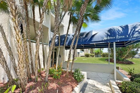 Condo in New Port Richey, Florida, 3 bedrooms  № 1243336 - photo 2