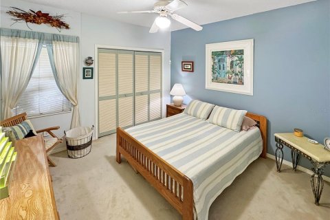 Condo in New Port Richey, Florida, 3 bedrooms  № 1243336 - photo 16