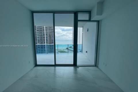 Condominio en venta en Sunny Isles Beach, Florida, 2 dormitorios № 1030909 - foto 8