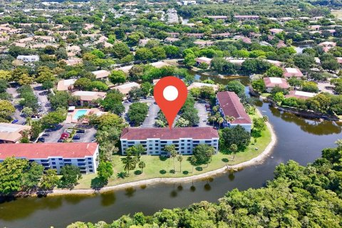 Copropriété à vendre à Coconut Creek, Floride: 2 chambres, 101.54 m2 № 1209561 - photo 15