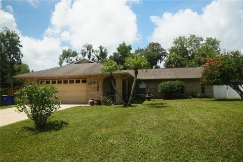 Casa en venta en Edgewater, Florida, 3 dormitorios, 155.98 m2 № 1353473 - foto 1