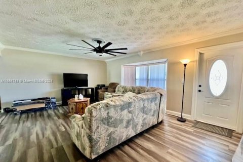 Купить виллу или дом в Норт-Лодердейл, Флорида 3 спальни, 144м2, № 1078458 - фото 7