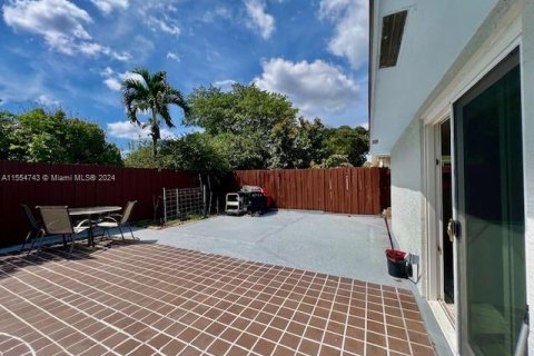 Villa ou maison à vendre à North Lauderdale, Floride: 3 chambres, 144 m2 № 1078458 - photo 15