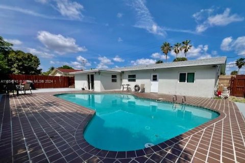Casa en venta en North Lauderdale, Florida, 3 dormitorios, 144 m2 № 1078458 - foto 14