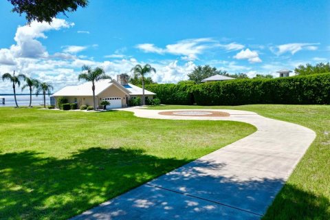 Villa ou maison à vendre à Ocklawaha, Floride: 3 chambres, 204.76 m2 № 1349540 - photo 3