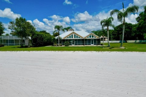 Villa ou maison à vendre à Ocklawaha, Floride: 3 chambres, 204.76 m2 № 1349540 - photo 23