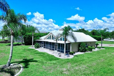 Villa ou maison à vendre à Ocklawaha, Floride: 3 chambres, 204.76 m2 № 1349540 - photo 4