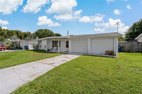 Villa ou maison à vendre à Holiday, Floride: 2 chambres, 78.78 m2 № 1349508 - photo 3