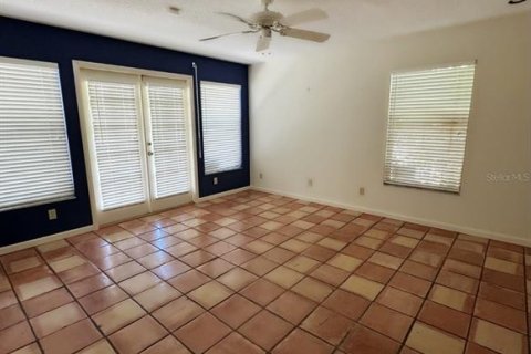 House in Tampa, Florida 4 bedrooms, 208.19 sq.m. № 1349539 - photo 8