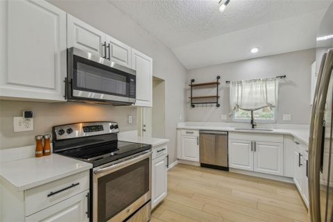 Casa en venta en Tampa, Florida, 3 dormitorios, 133.04 m2 № 1349573 - foto 14