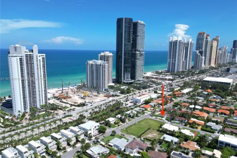 Casa en venta en Sunny Isles Beach, Florida, 4 dormitorios, 195 m2 № 1405946 - foto 15