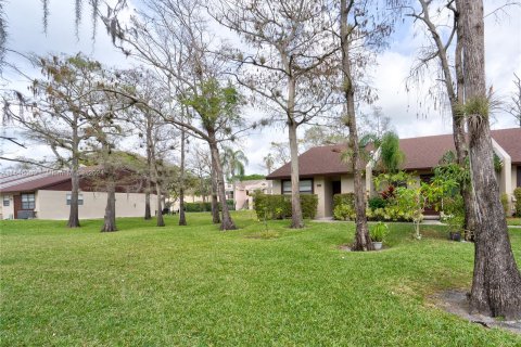 Casa en venta en Deerfield Beach, Florida, 2 dormitorios, 73.67 m2 № 1050349 - foto 16