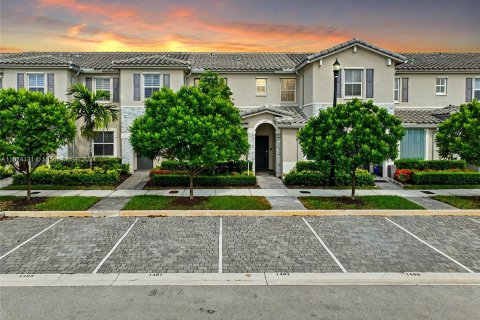 Touwnhouse à vendre à Homestead, Floride: 3 chambres, 123.37 m2 № 1402546 - photo 1