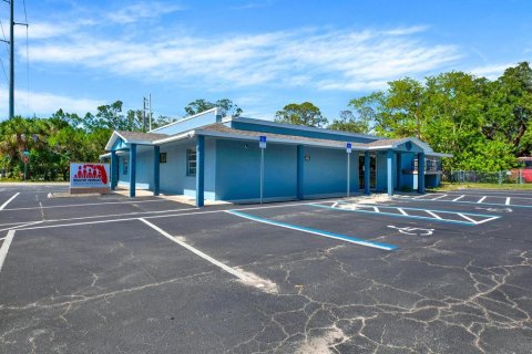 Commercial property in Hudson, Florida 362.32 sq.m. № 1210628 - photo 27