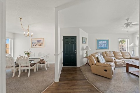 Condo in Kissimmee, Florida, 3 bedrooms  № 1403919 - photo 11