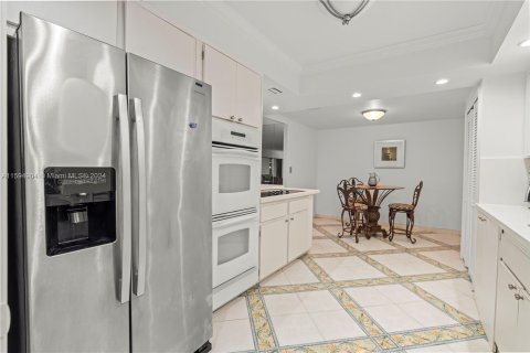 Copropriété à vendre à Miami, Floride: 2 chambres, 181.16 m2 № 1223758 - photo 10