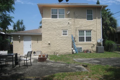 House in West Palm Beach, Florida 3 bedrooms, 183.67 sq.m. № 1097741 - photo 14