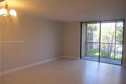 Condominio en venta en Miami, Florida, 2 dormitorios, 89.65 m2 № 1427492 - foto 2