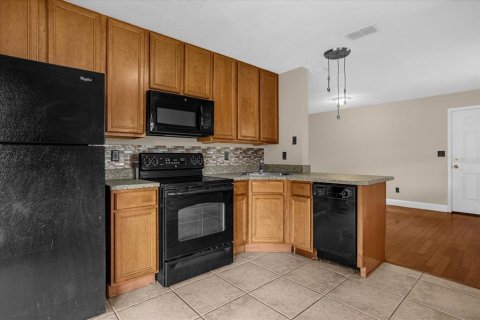 Duplex à vendre à Orlando, Floride: 2 chambres, 65.87 m2 № 1429501 - photo 6