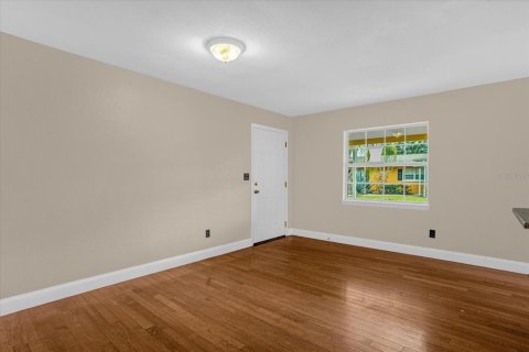 Duplex à vendre à Orlando, Floride: 2 chambres, 65.87 m2 № 1429501 - photo 14