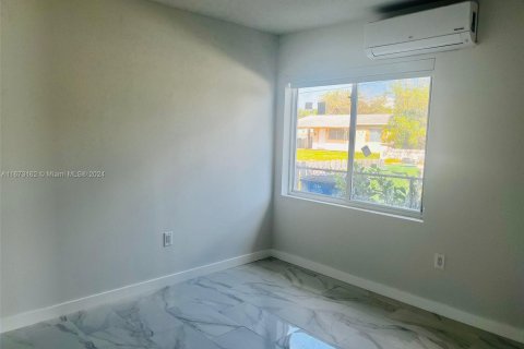 Apartamento en alquiler en Hallandale Beach, Florida, 1 dormitorio, 55.74 m2 № 1396830 - foto 7