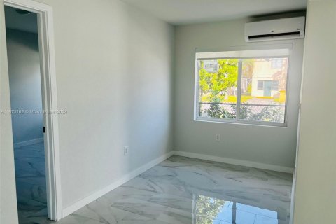 Apartamento en alquiler en Hallandale Beach, Florida, 1 dormitorio, 55.74 m2 № 1396830 - foto 8