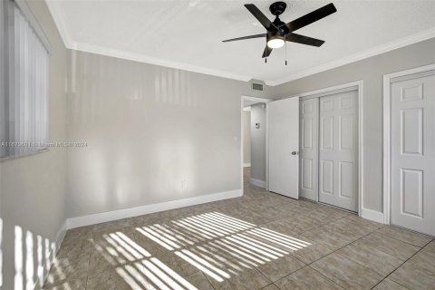 Apartamento en alquiler en Hollywood, Florida, 2 dormitorios, 1396.88 m2 № 1396839 - foto 14