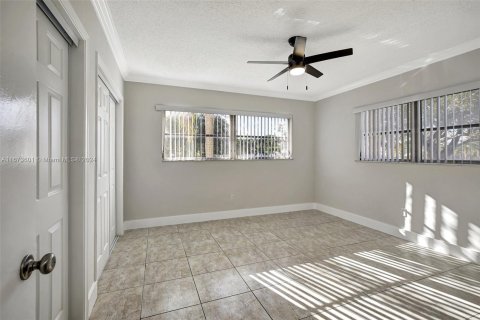 Apartamento en alquiler en Hollywood, Florida, 2 dormitorios, 1396.88 m2 № 1396839 - foto 16