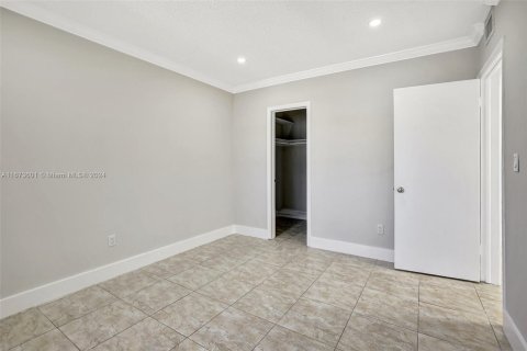 Apartamento en alquiler en Hollywood, Florida, 2 dormitorios, 1396.88 m2 № 1396839 - foto 10