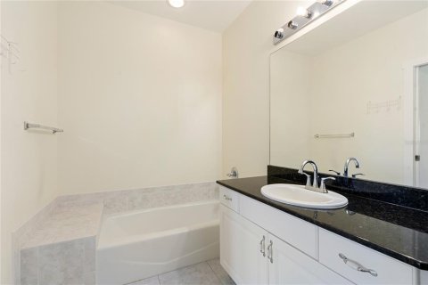 Condo in Sebastian, Florida, 3 bedrooms  № 1380717 - photo 27