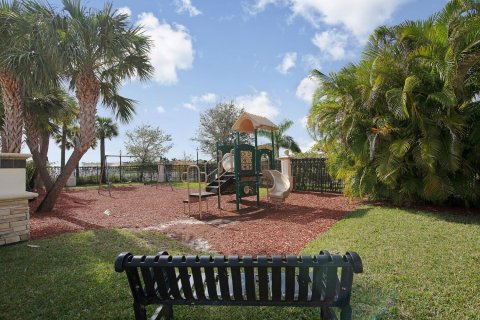 Casa en venta en Palm Beach Gardens, Florida, 5 dormitorios, 373.1 m2 № 1080775 - foto 3