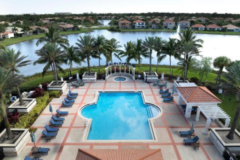 Villa ou maison à vendre à Palm Beach Gardens, Floride: 5 chambres, 373.1 m2 № 1080775 - photo 8