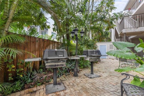 Condo in Fort Lauderdale, Florida, 1 bedroom  № 1080659 - photo 1