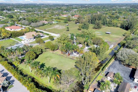 Villa ou maison à vendre à Southwest Ranches, Floride: 4 chambres, 260.41 m2 № 1037705 - photo 8