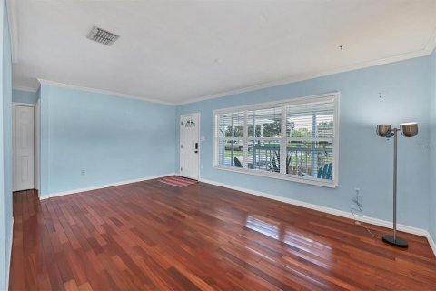 House in Sarasota, Florida 3 bedrooms, 103.77 sq.m. № 1341332 - photo 8